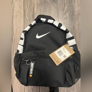 NWT Nike Black & White Everyday Backpack